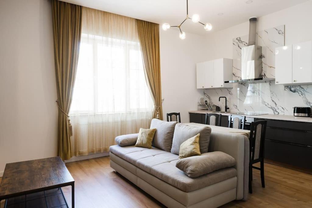 Joy City Stay Piatra Craiului 8 Timisoara Ngoại thất bức ảnh